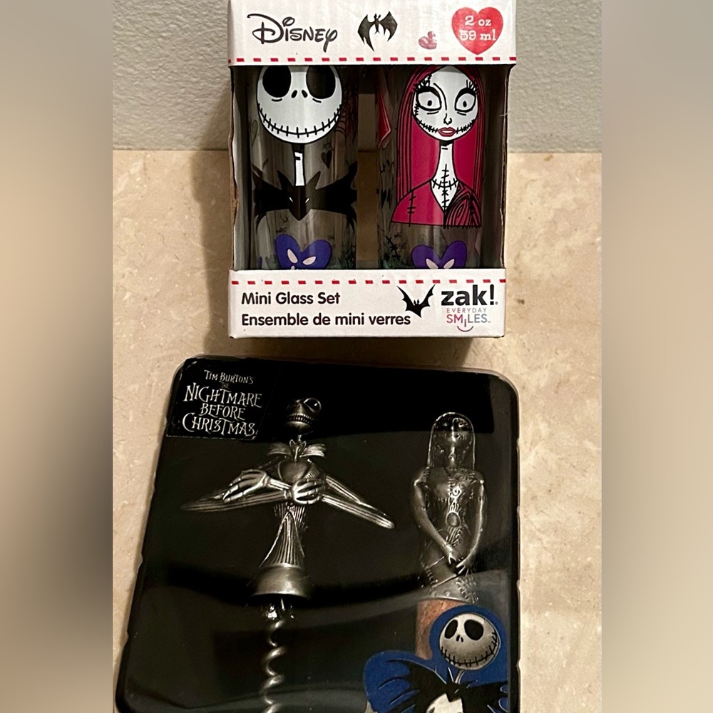 The Nightmare Before Christmas NIB cork screw/stopper set & 4 shot glasses